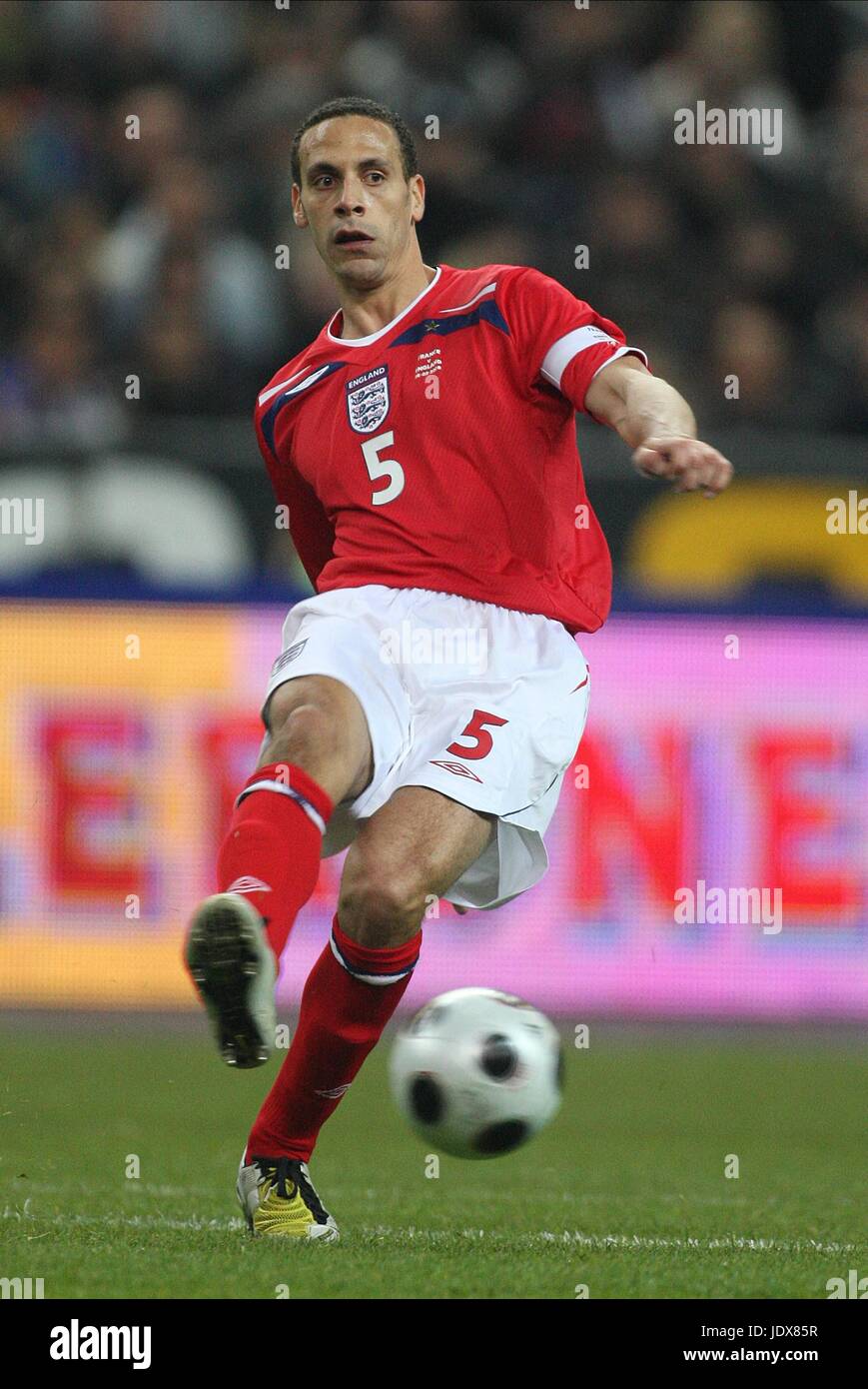 RIO FERDINAND FRANCIA V INGHILTERRA STADE FRANCIA PARIGI FRANCIA 26 Marzo 2008 Foto Stock