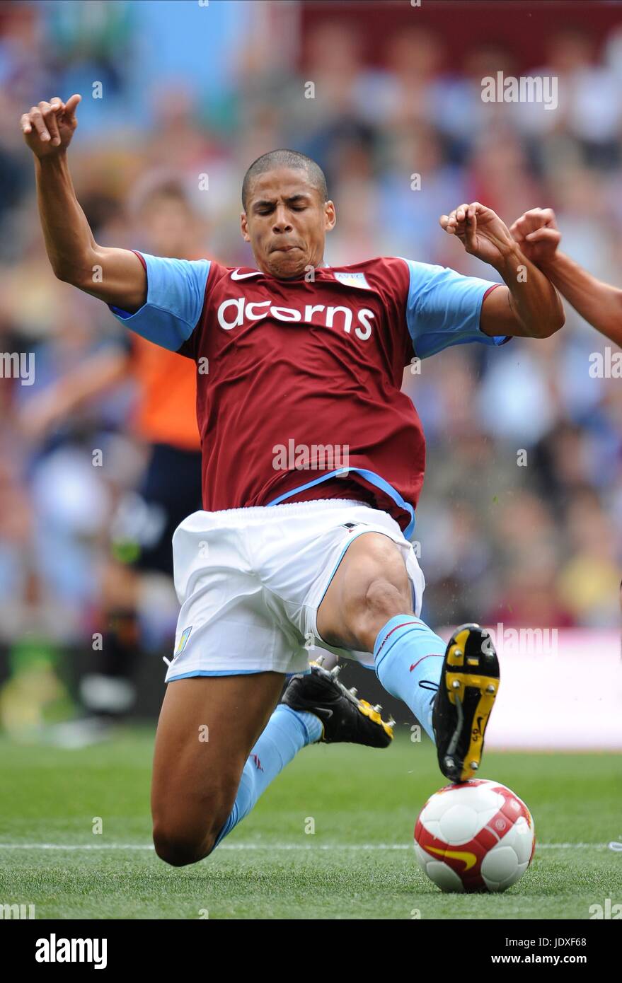 CURTIS DAVIES ASTON VILLA V MANCHESTER CITY VILLA PARK Birmingham Inghilterra 17 Agosto 2008 Foto Stock