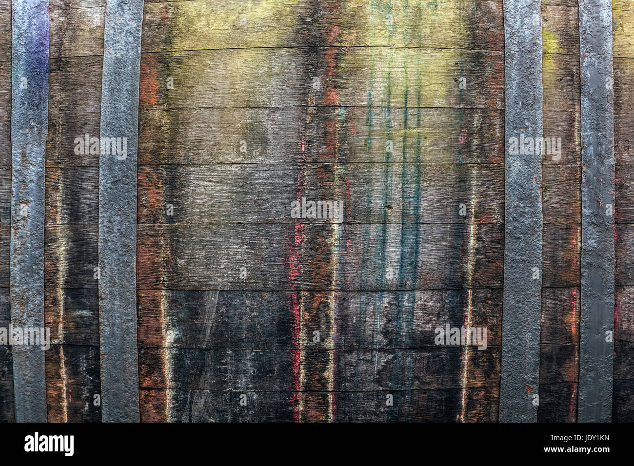 Il vecchio grunge vintage barile di birra, legno sfondo rétro Foto Stock