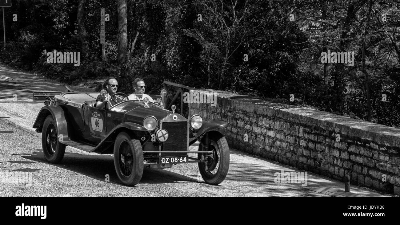 LANCIA LAMBDA VIII SERIE 1928 Foto Stock