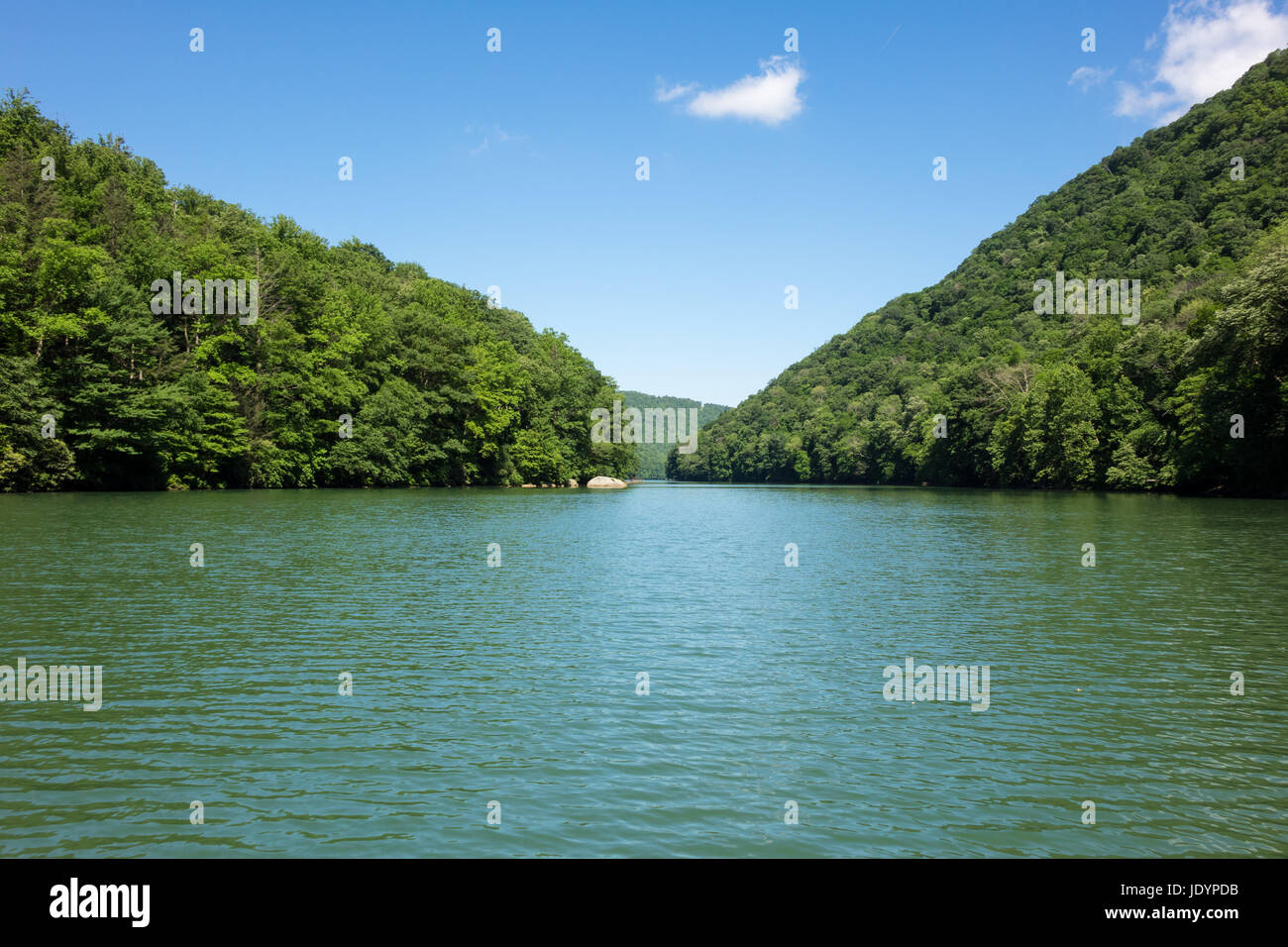 Calma vista lago Cheat Morgantown Foto Stock