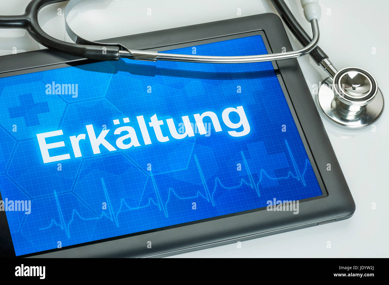 Tablet mit der diagnosticare Erkältung auf dem Display Foto Stock