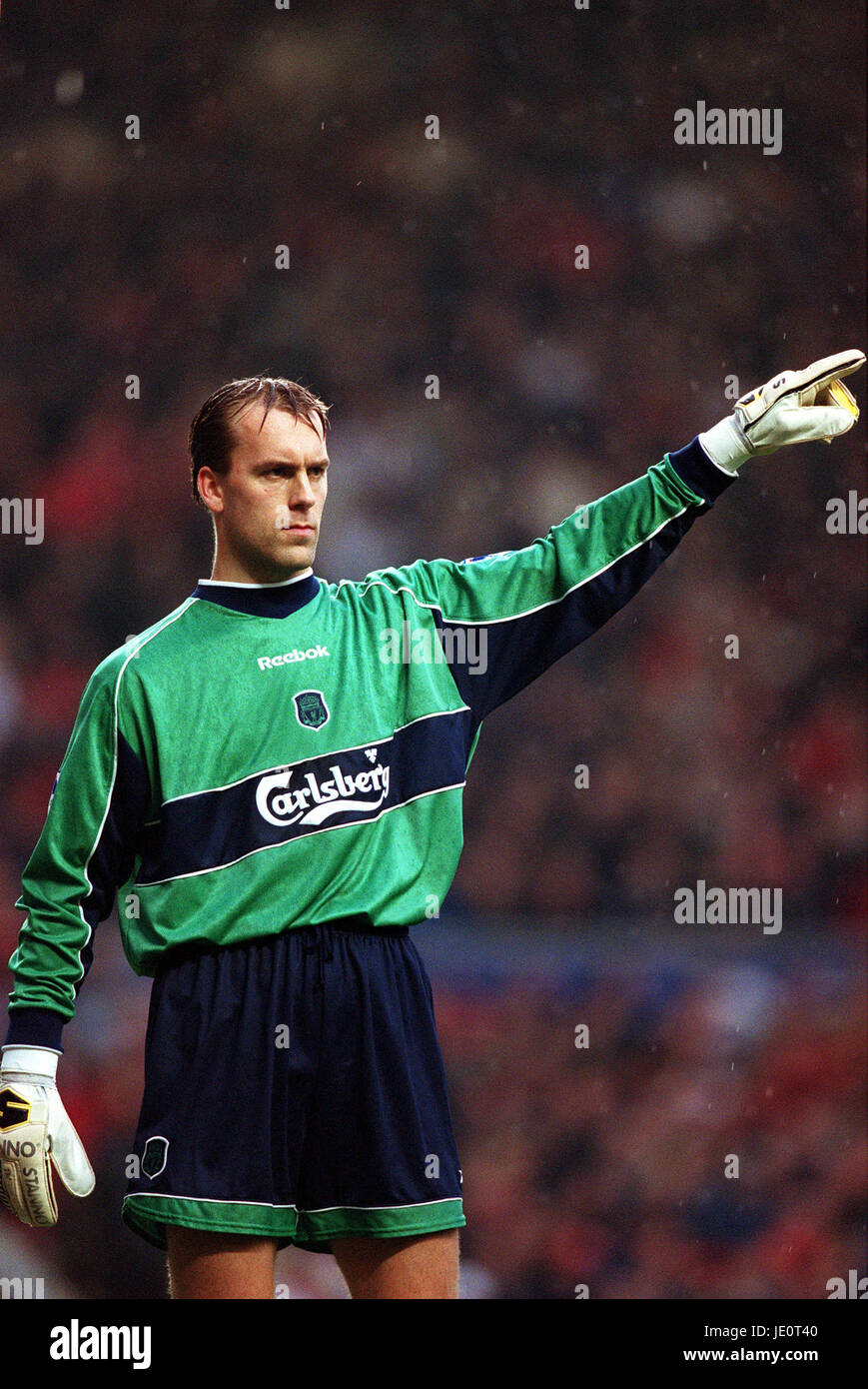 SANDER WESTERVELD Liverpool FC LIVERPOOL ANFIELD 28 Ottobre 2000 Foto Stock