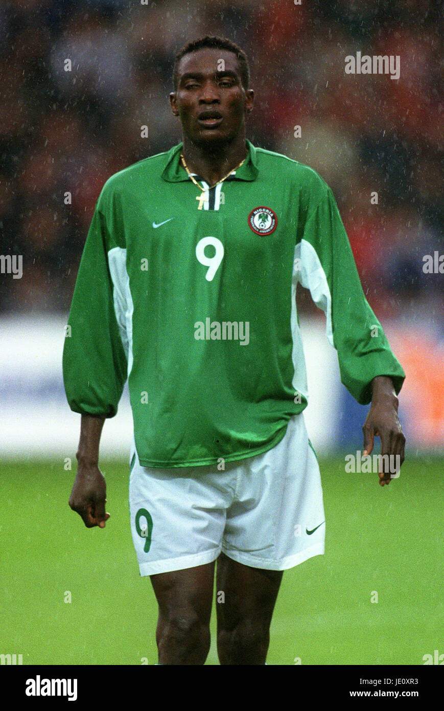 VICTOR AGALI NIGERIA & Hansa Rostock SOUTHAMPTON INGHILTERRA 07 Ottobre 2001 Foto Stock