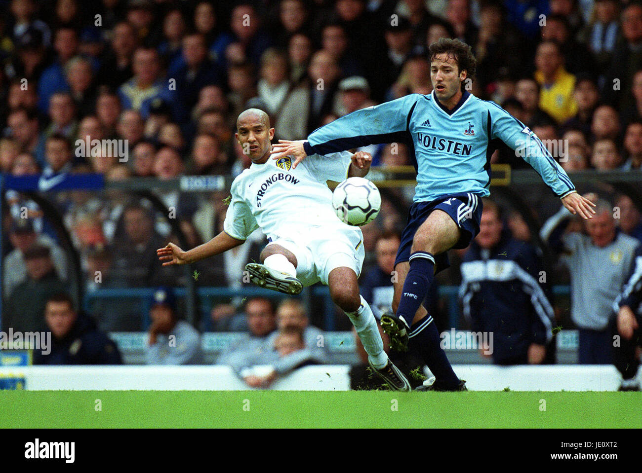 MAURICIO TARICCO & DACOURT Leeds Utd V Tottenham Hotspur ELLAND ROAD LEEDS 04 Novembre 2001 Foto Stock