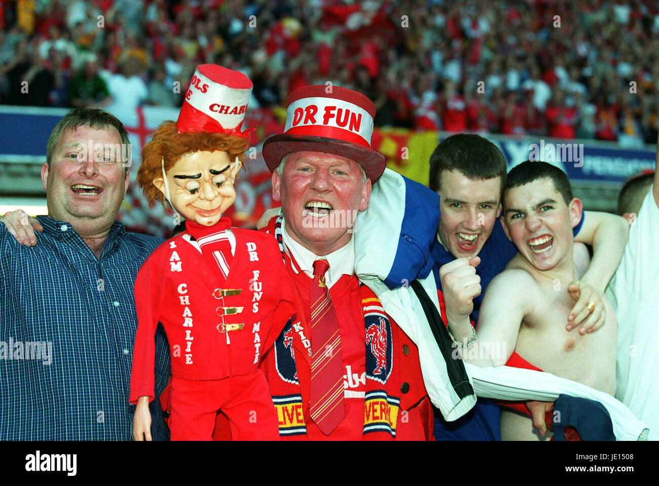 DR.DIVERTIMENTO ARSENAL V Liverpool FA Cup Millennium Stadium Cardiff Galles 12 Maggio 2001 Foto Stock