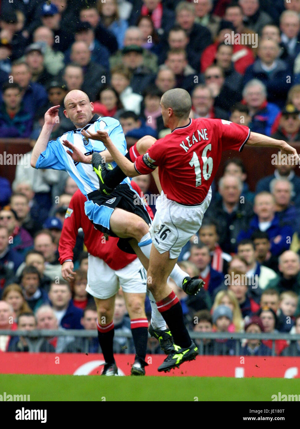 LEE CARSLEY & Roy Keane MANCHESTER UTD V COVENTRY C 14 Aprile 2001 Foto Stock