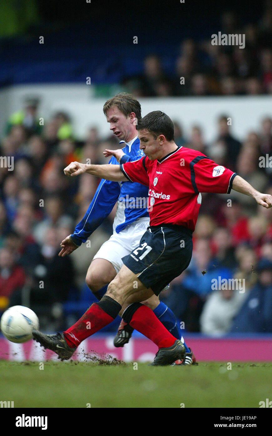 TOBIAS LINDEROTH DAVE BRAMMER EVERTON V CREWE ALEXANDRA LIVERPOOL Goodison Park 17 Febbraio 2002 Foto Stock