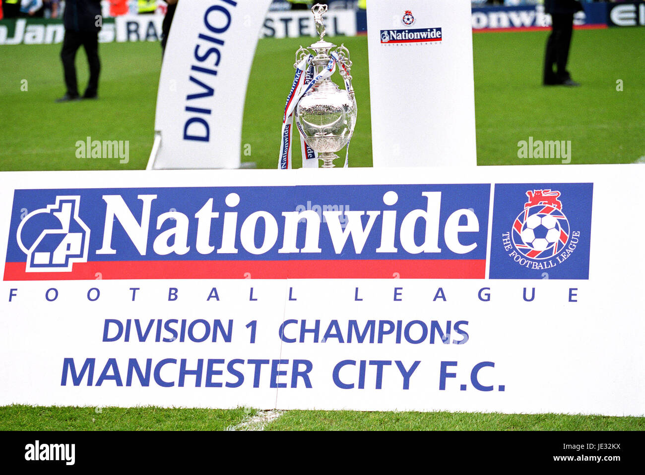 MANCHESTER CITY DIV1 Champions Manchester City FC MAIN ROAD MANCHESTER 21 Aprile 2002 Foto Stock