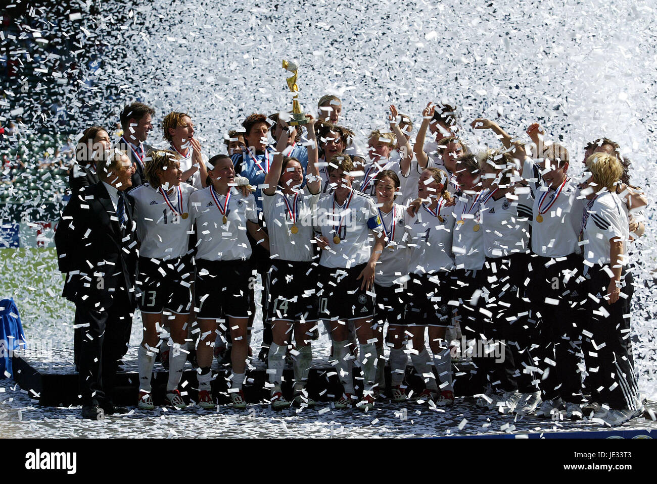 La Germania vince Coppa del Mondo donne Germania v Svezia CARSON LOS ANGELES USA 12 Ottobre 2003 Foto Stock