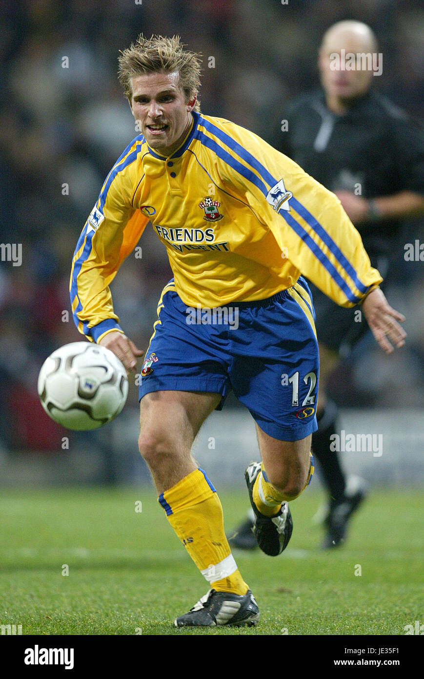 ANDERS SVENSSON SOUTHAMPTON FC Reebok Stadium Bolton Inghilterra 08 Novembre 2003 Foto Stock