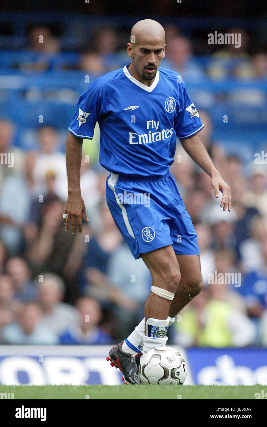 JUAN SEBASTIAN VERON Chelsea FC STAMFORD BRIDGE CHELSEA Londra Inghilterra 23 Agosto 2003 Foto Stock