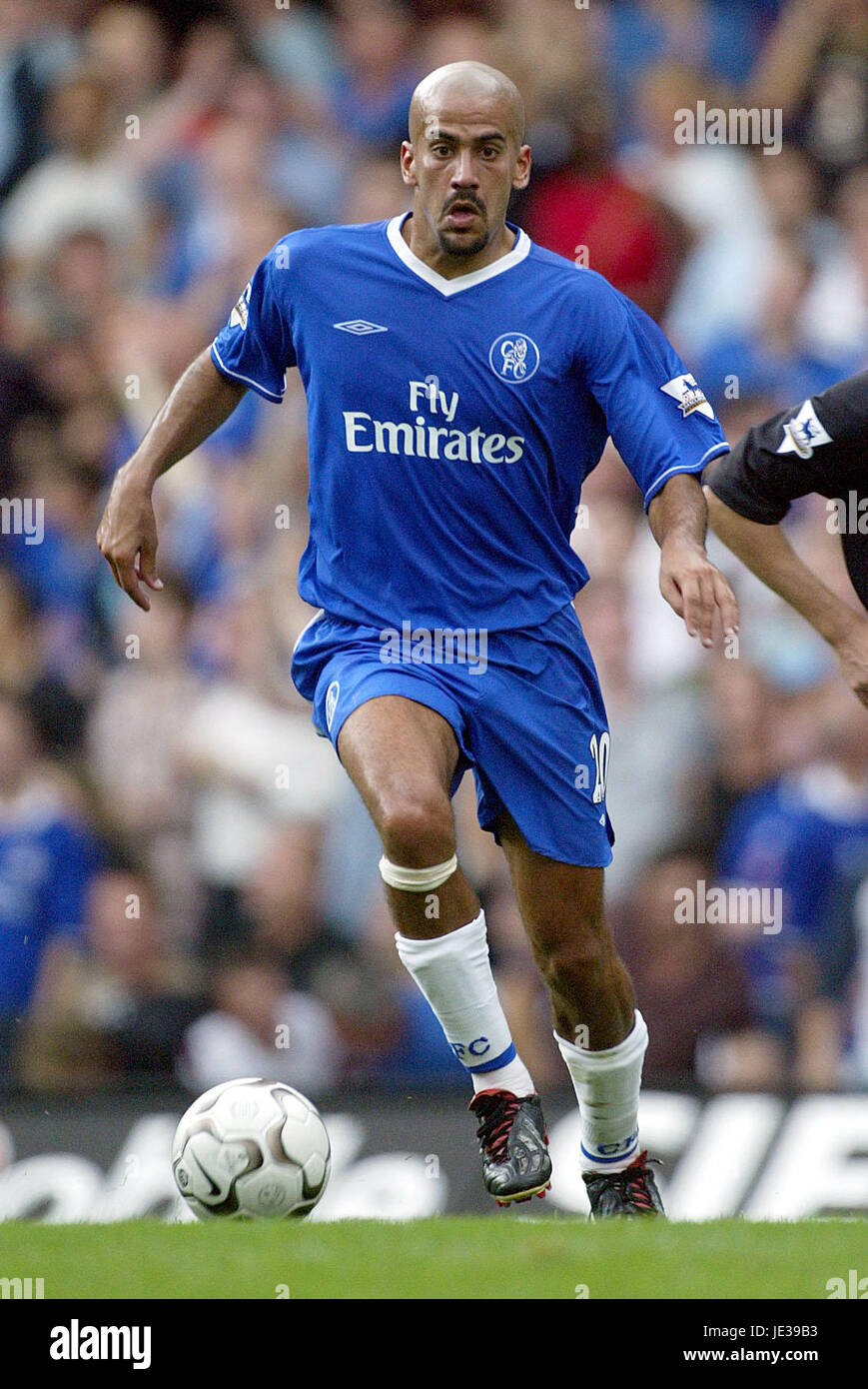 JUAN SEBASTIAN VERON Chelsea FC STAMFORD BRIDGE CHELSEA Londra Inghilterra 23 Agosto 2003 Foto Stock