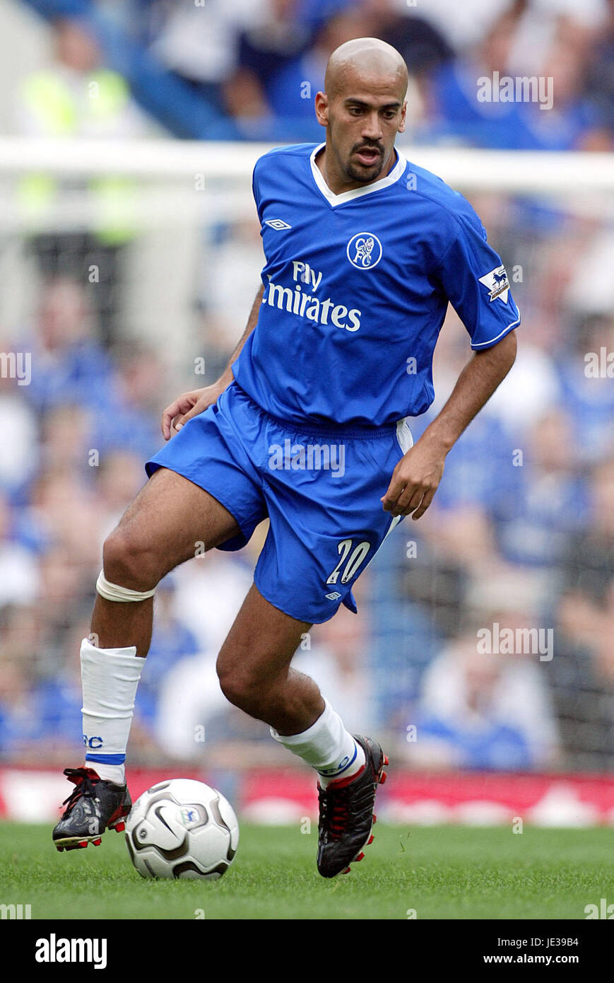 JUAN SEBASTIAN VERON Chelsea FC STAMFORD BRIDGE CHELSEA Londra Inghilterra 23 Agosto 2003 Foto Stock