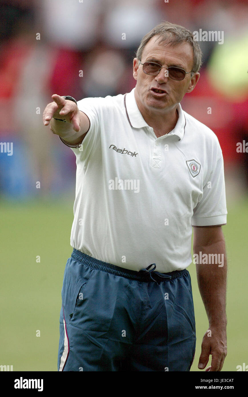 DARIO GRADI CREWE MANAGER CREWE INGHILTERRA 19 Luglio 2003 Foto Stock