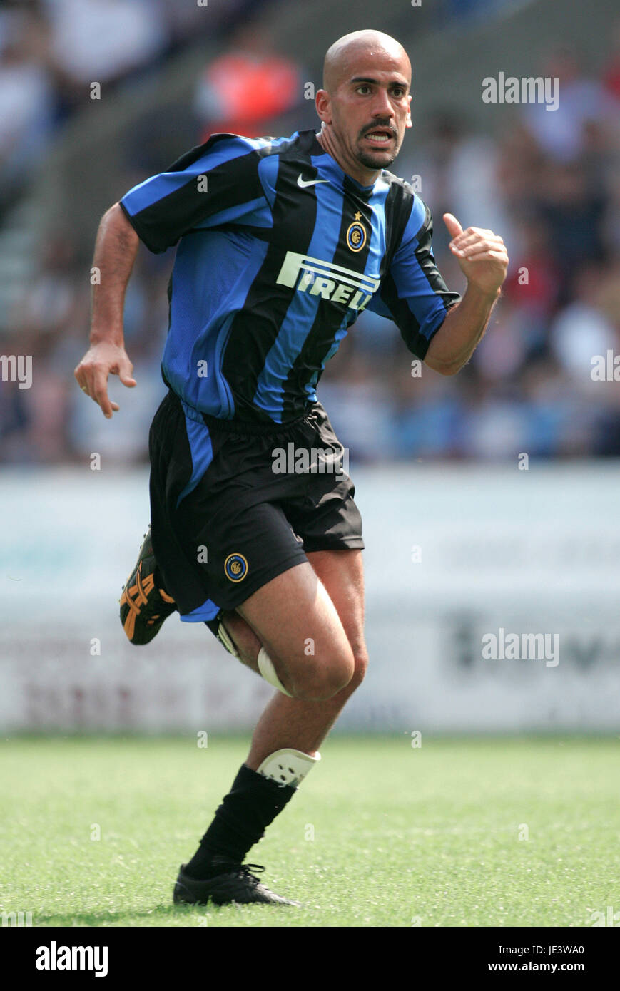 JUAN SEBASTIAN VERON INTER MILAN Reebok Stadium Bolton Inghilterra 01 Agosto 2004 Foto Stock