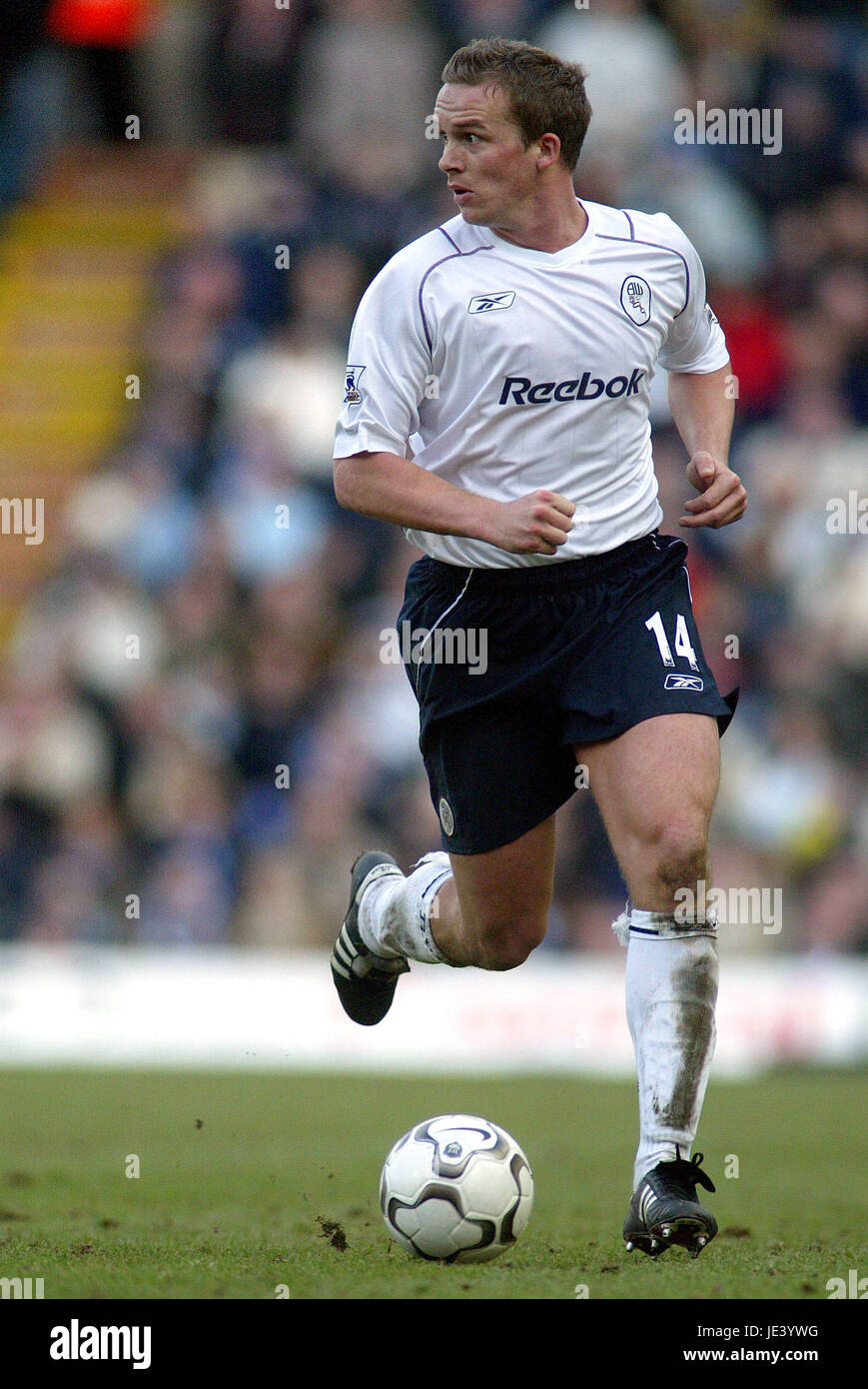 KEVIN DAVIES Bolton Wanderers FC ST ANDREWS Birmingham Inghilterra 06 Marzo 2004 Foto Stock