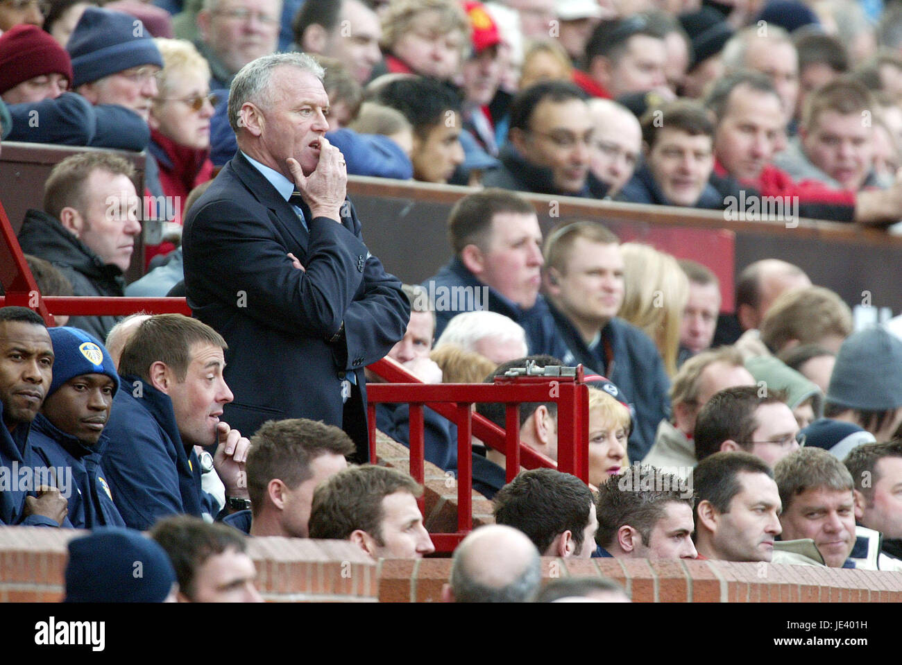 EDDIE GRAY Leeds United FC MANAGER OLD TRAFFORD Manchester Inghilterra 21 Febbraio 2004 Foto Stock