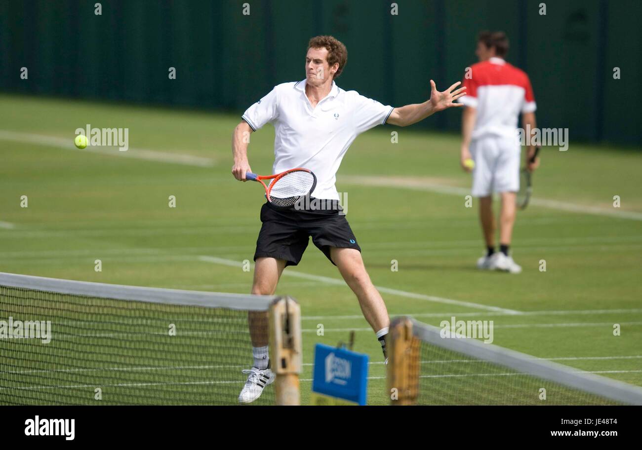 Andy Murray in azione durante la contea Cup in Devonshire Park International Tennis Center Luglio 22, 2009. Foto Stock