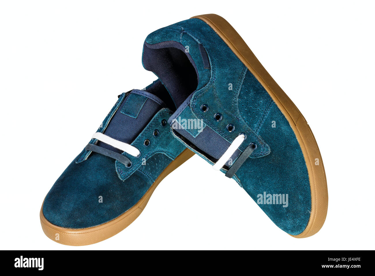 Blu scuro uomo in velluto di scarpa su sfondo bianco Foto Stock
