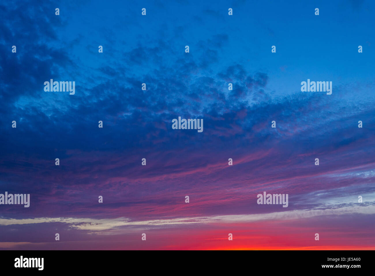 Atmosfera serale con il tramonto su Zeller Horn, Svevo, Baden-Wuerttemberg, Germania, Europa Foto Stock