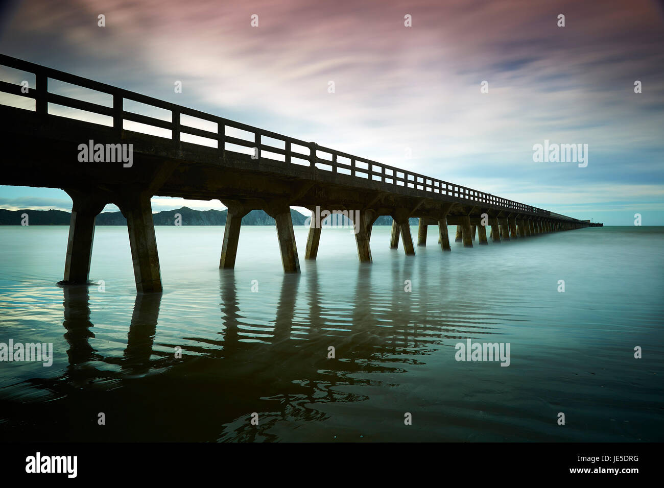 Tolaga Bay Wharf , East coast Foto Stock