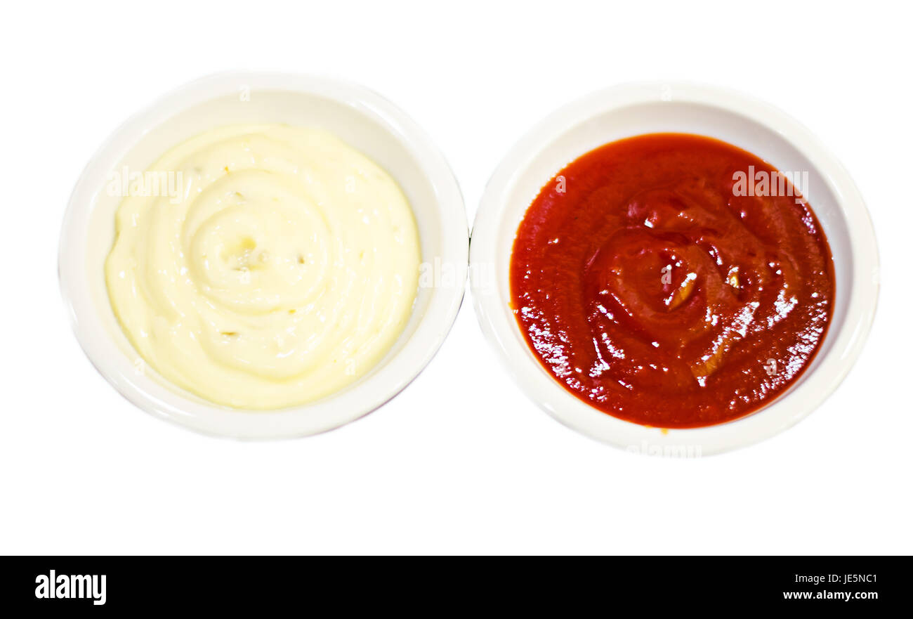 Rosso e bianco per sause appetise pasto su sfondo bianco Foto Stock