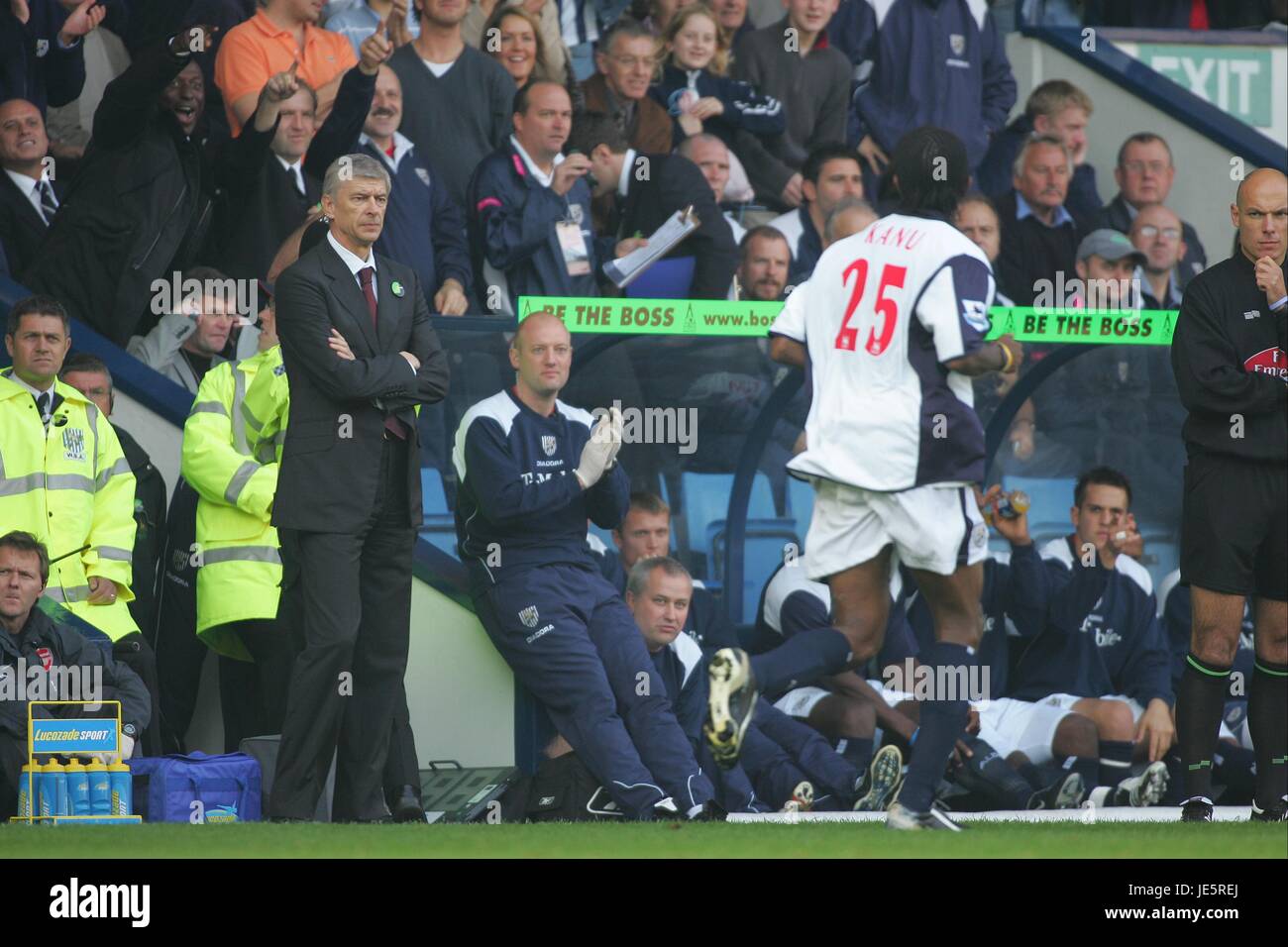 Arsène Wenger West Brom V ARSENAL 15 Ottobre 2005 Foto Stock
