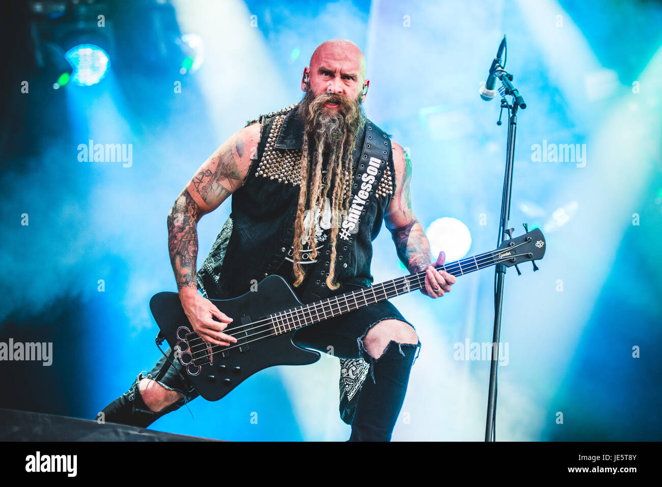 Clisson, Francia. Il 18 giugno, 2017. Cinque Dita morte punzone suonare dal vivo presso il Festival Hellfest 2017 con il loro nuovo cantante Tommy Vext. Credito: Alessandro Bosio/Pacific Press/Alamy Live News Foto Stock