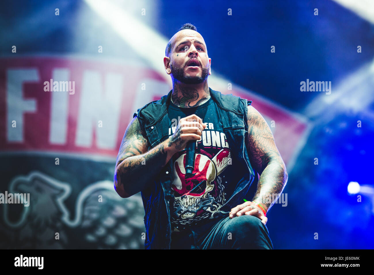 Giugno 18, 2017: Cinque Dita morte punzone suonare dal vivo presso il Festival Hellfest 2017 con il loro nuovo cantante Tommy Vext Foto: Alessandro Bosio Foto Stock