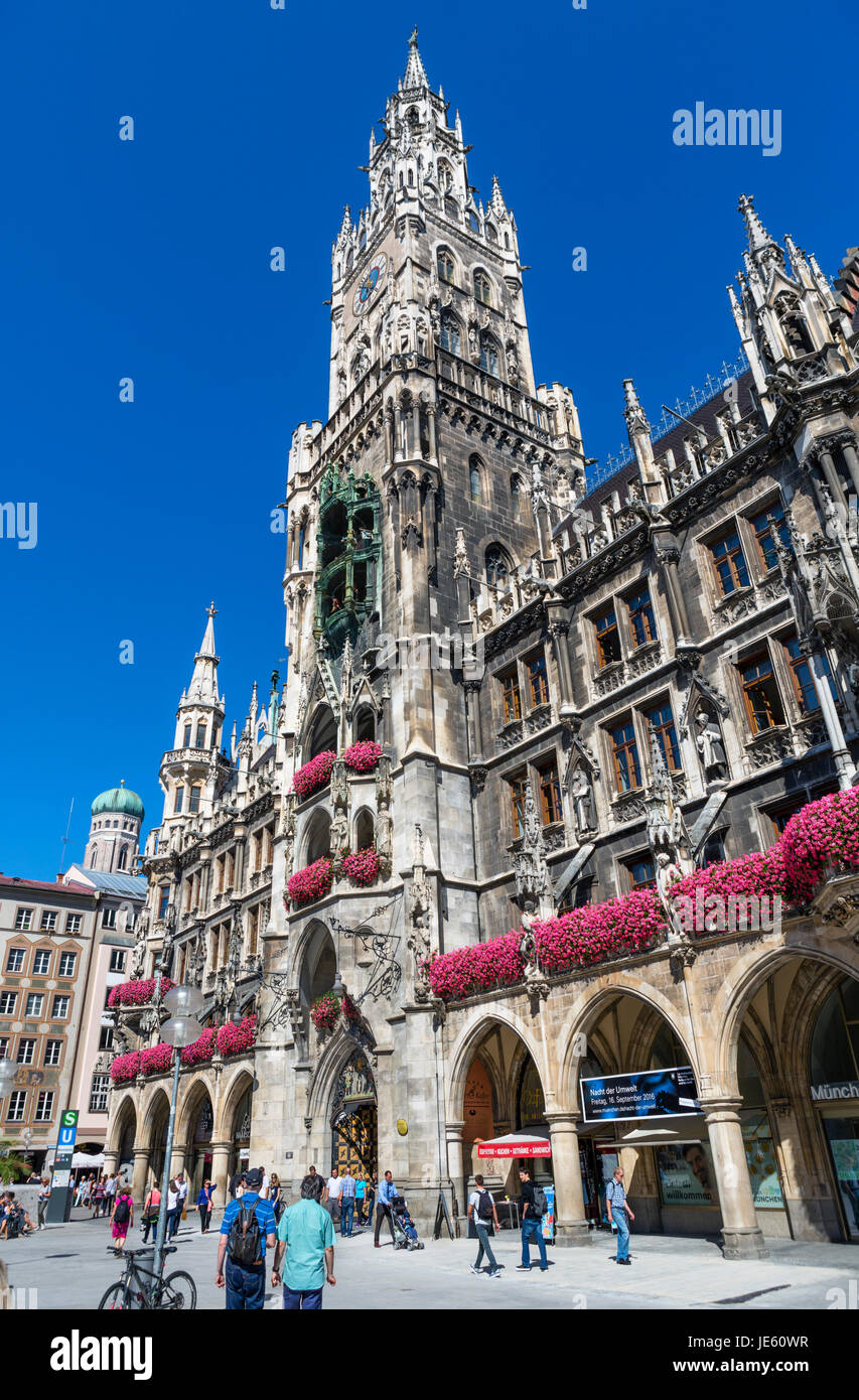 Il Neues Rathaus (Municipio Nuovo), Marienplatz Monaco di Baviera, Germania Foto Stock