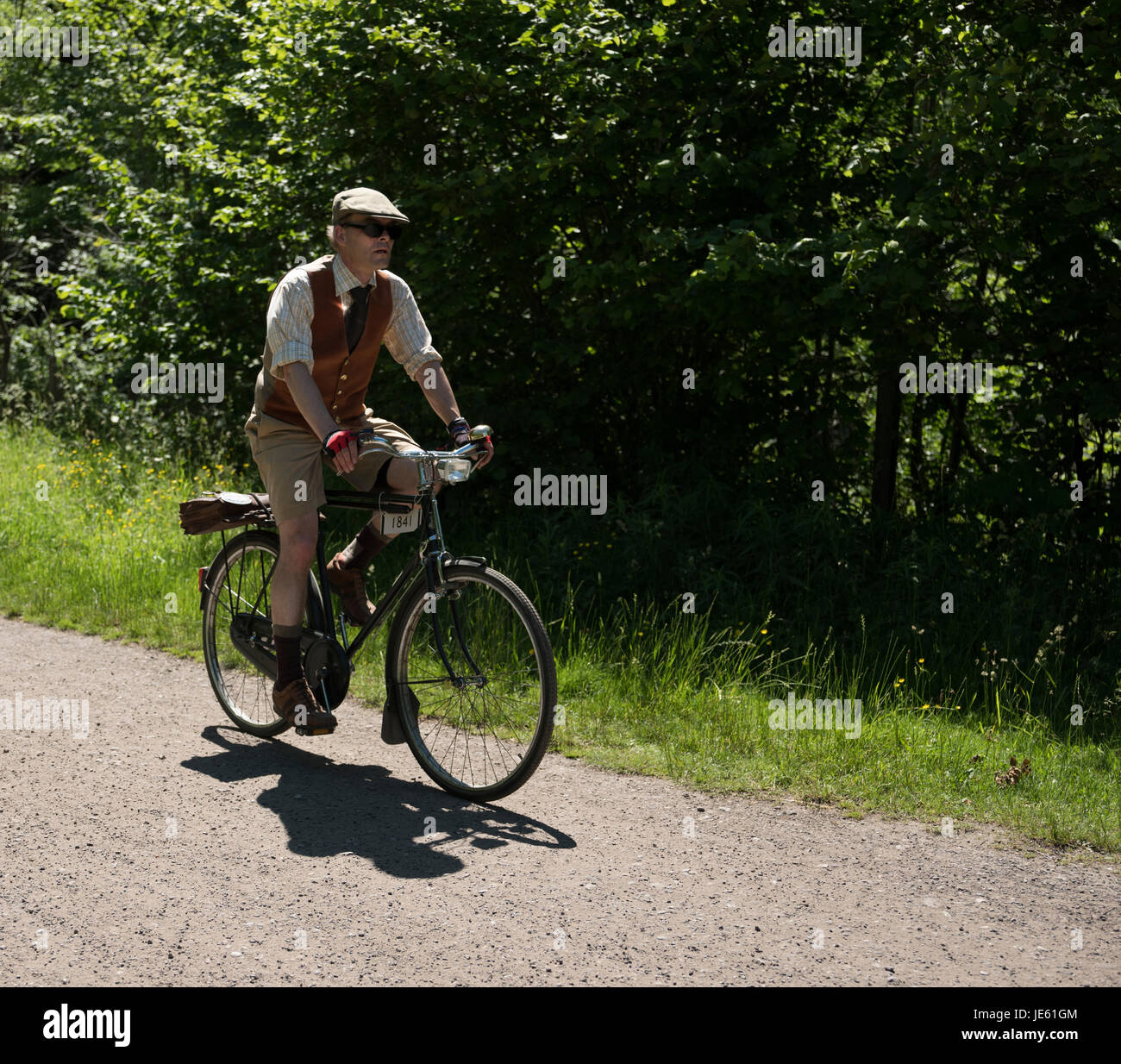 Ciclista prendendo parte nel 2017 Eroica Britannia evento nel Derbyshire. Foto Stock