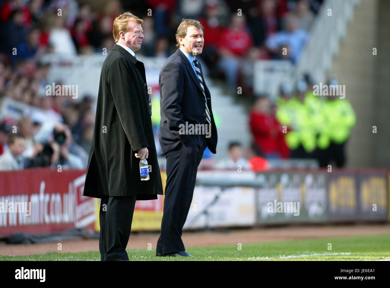 STEVE MCCLAREN & BRYAN ROBSON MIDDLESBROUGH V West Brom Riverside Stadium MIDDLESBROUGH Inghilterra 23 aprile 2005 Foto Stock