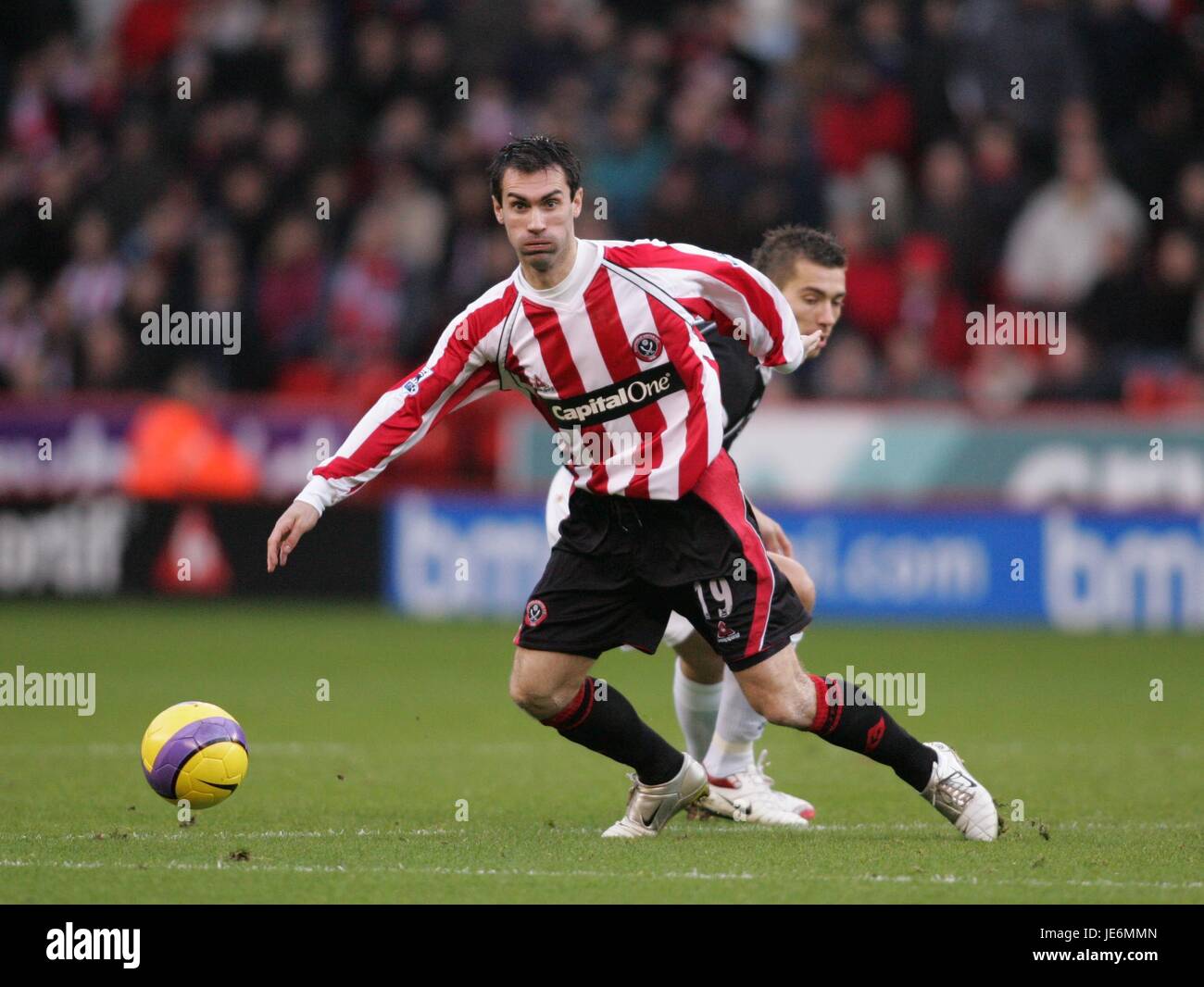 KEITH GILLESPIE DARREN AMBROSE SHEFFIELD UTD V CHARLTON BRAMELL LANE SHEFFIELD GRAN BRETAGNA 02 Dicembre 2006 Foto Stock