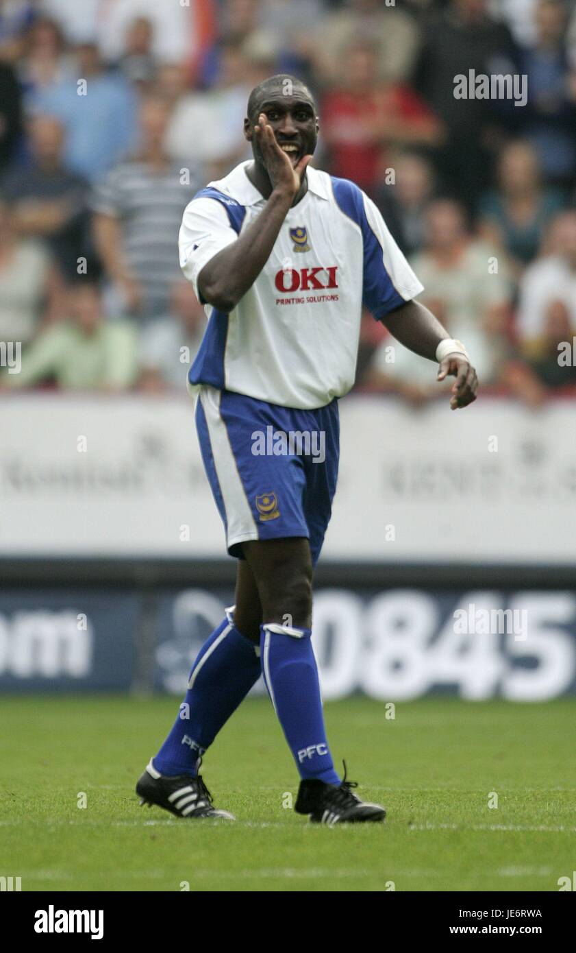 SOL CAMPBELL PORTSMOUTH IL VALLEY STADIUM Londra Inghilterra 16 Settembre 2006 Foto Stock
