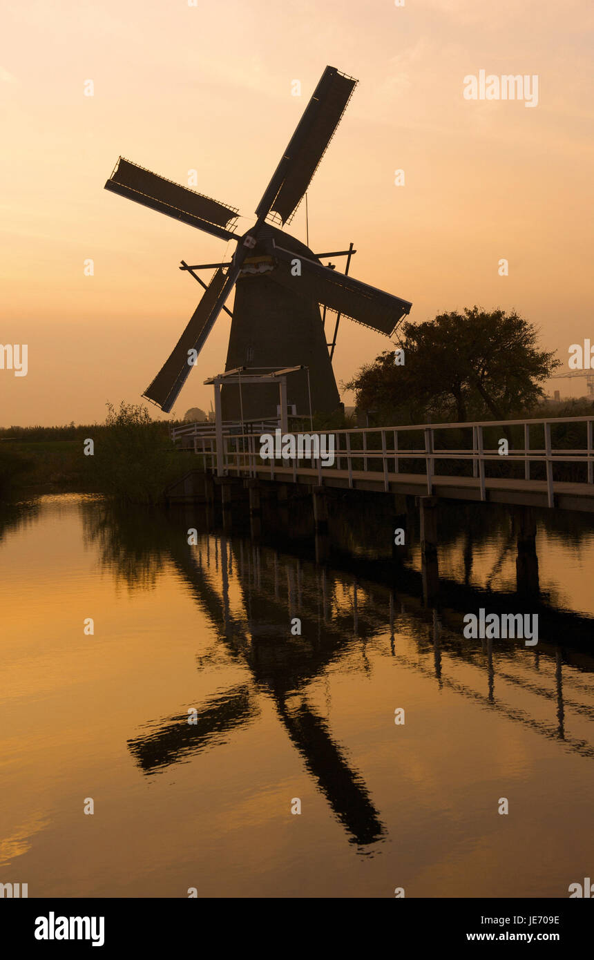 Holland, Paesi Bassi, provincia di Nordholland, mulini a vento di Kinderdijk, Foto Stock