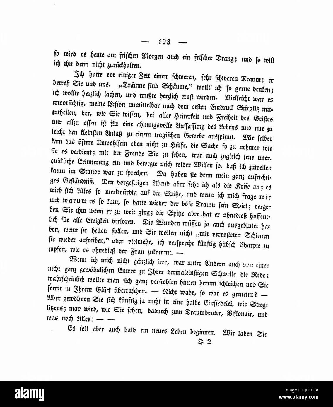 Questo monumento commemora Charlotte Stieglitz, una figura di spicco, con una targa dedicata alla sua eredità. Il monumento riflette il contributo di Stieglitz alla cultura e alla storia. Foto Stock