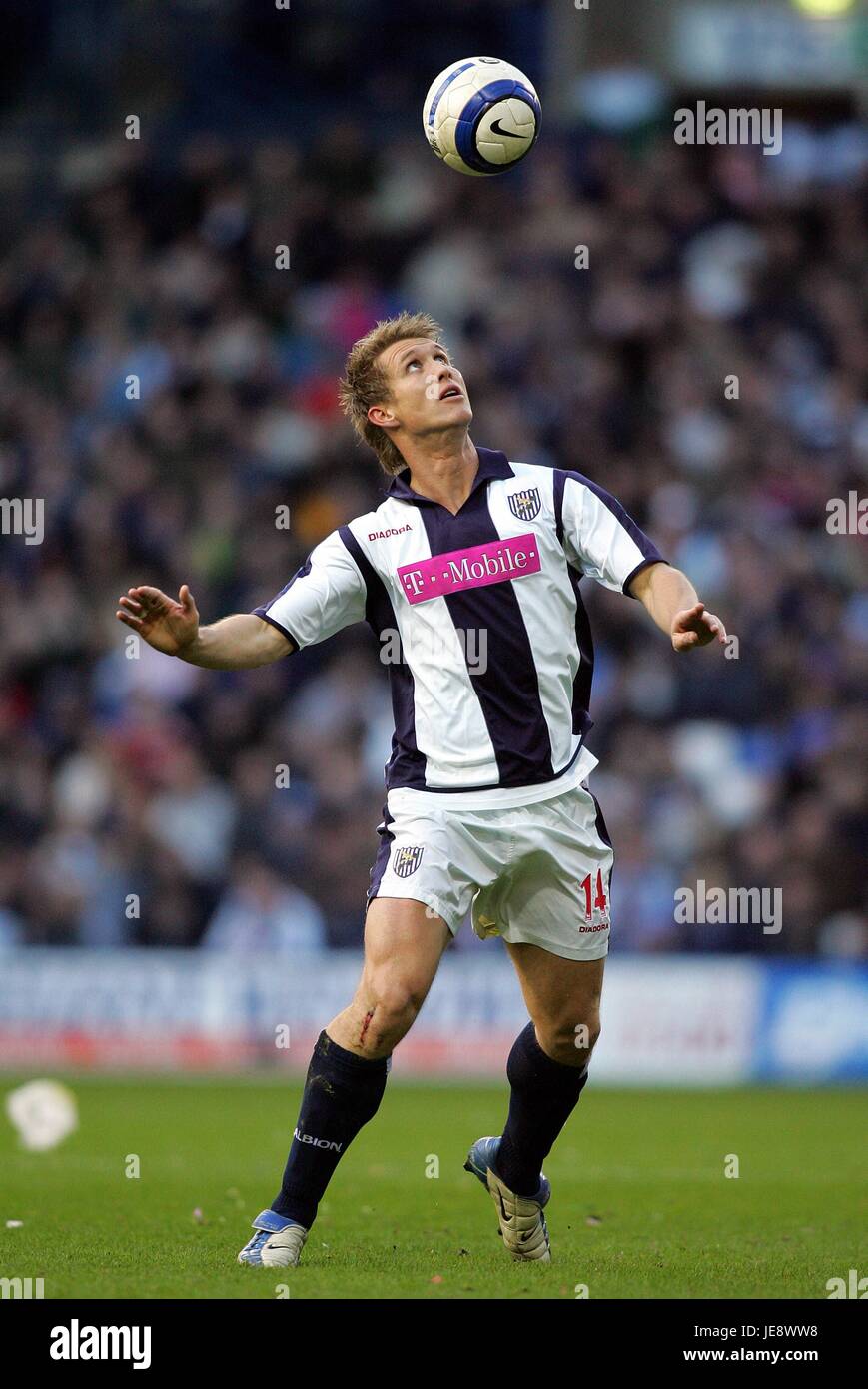 MARTIN ALBRECHTSEN West Bromwich Albion FC THE HAWTHORNS West Bromwich Inghilterra 01 aprile 2006 Foto Stock