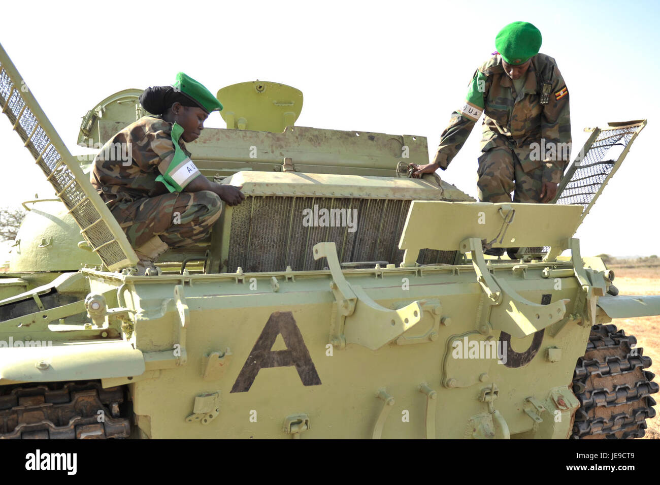 2014 03 06 serbatoio AMISOM equipaggio-6 (12993092873) Foto Stock