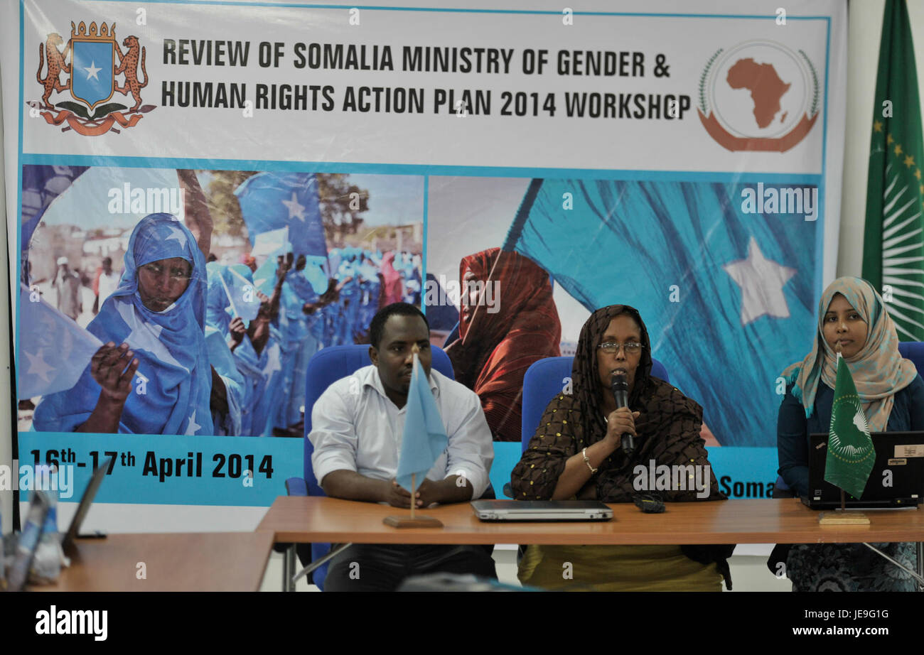 La cerimonia di chiusura del Gender Workshop, tenutasi il 17 aprile 2014, ha segnato la conclusione di un evento incentrato sul genere, con partecipanti provenienti da diversi contesti che discutono di questioni di genere e di uguaglianza. Foto Stock