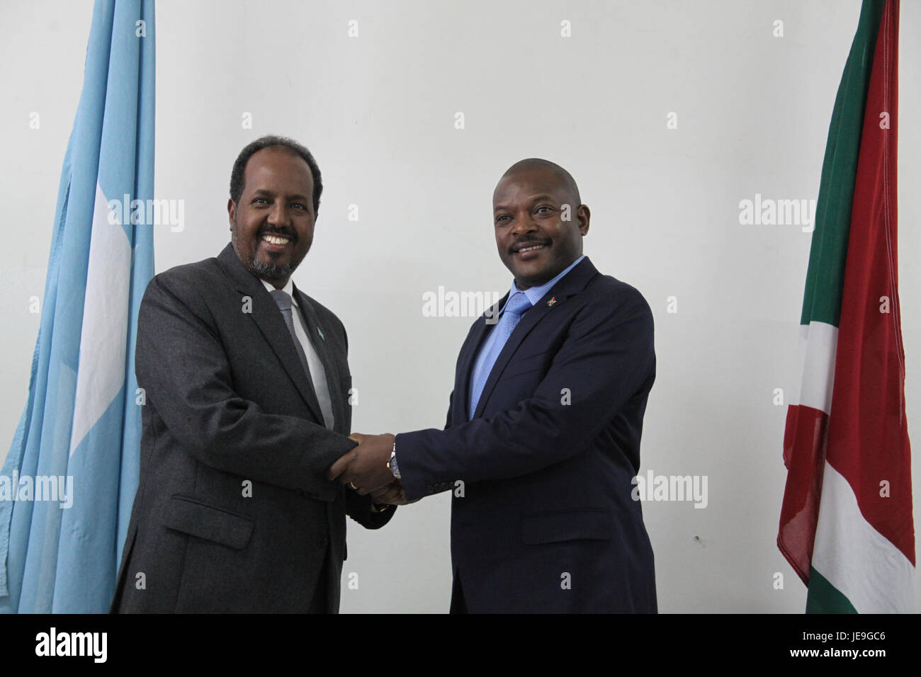 Il 22 aprile 2014, il presidente del Burundi ha visitato la Somalia per discutere la cooperazione regionale e gli sforzi per la costruzione della pace nella regione, rafforzando i legami diplomatici tra le due nazioni. Foto Stock