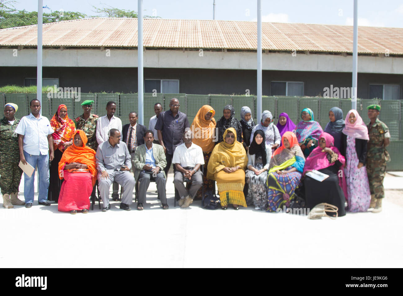 La tavola rotonda giudiziaria del 21 giugno 2014 si è concentrata sull'affrontare le questioni chiave all'interno del sistema giudiziario. L'incontro ha riunito professionisti legali e politici per discutere le riforme e i miglioramenti nel processo giudiziario. Foto Stock