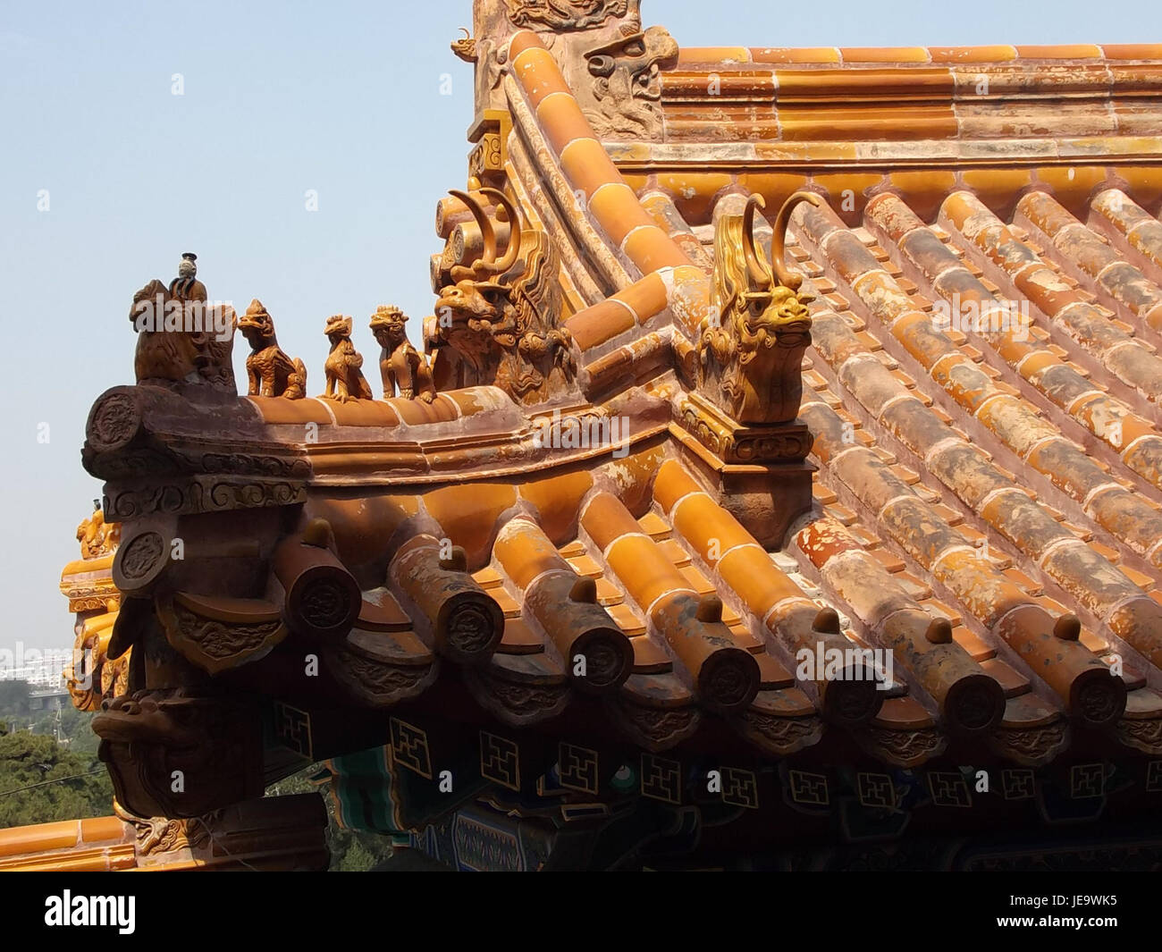 Fotografia del 27 agosto 2014, con dettagli ornamentali della zona di Sumeru Lingjing all'interno del Palazzo d'Estate di Pechino. Foto Stock