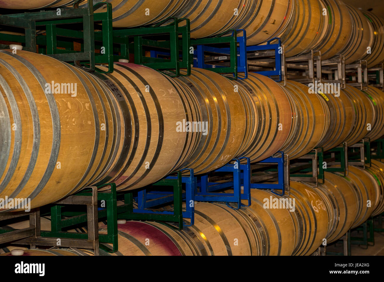 Rovere francese botti di vino, la fermentazione del vino, area di fermentazione, Failla Cantina, Saint Helena, la Valle di Napa NAPA County, California Foto Stock