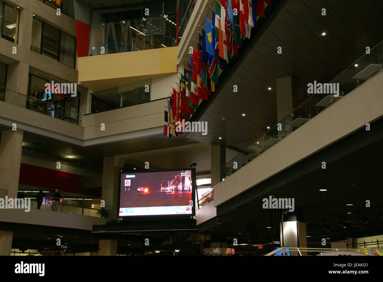 Una foto scattata il 26 gennaio 2013 del CNN Center di Atlanta, Georgia, che cattura l'architettura e l'ambiente urbano dell'edificio. Foto Stock
