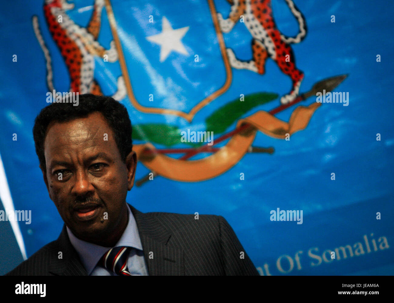 Una fotografia scattata il 30 gennaio 2013, che mostra Feltman ufficiale del governo degli Stati Uniti durante una visita diplomatica o un evento. L'immagine cattura il momento in un ambiente formale, sottolineando lo scambio diplomatico. Foto Stock