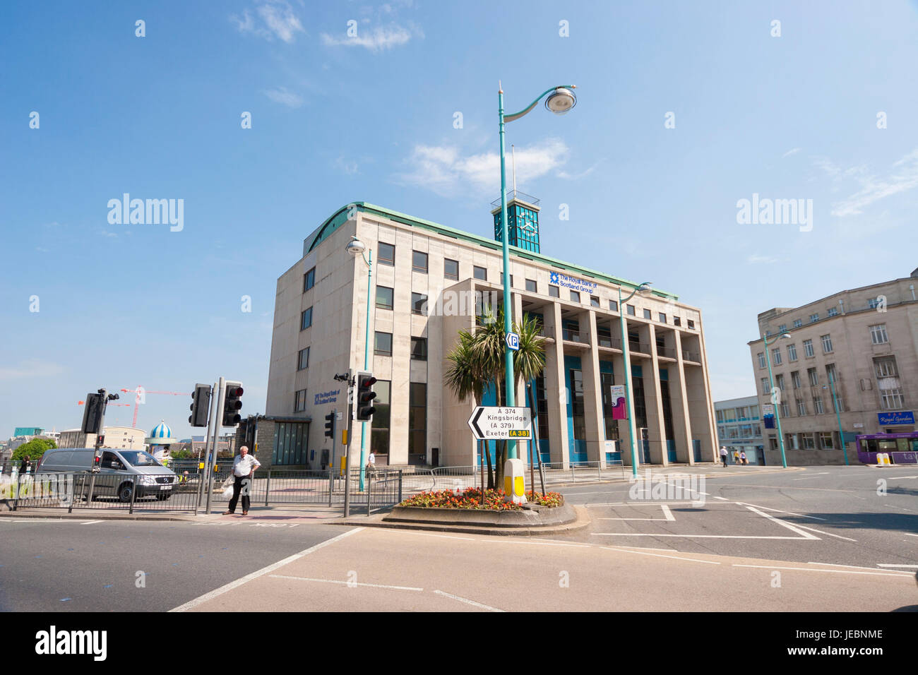 The Royal Bank of Scotland edificio a croce di Sant' Andrea Rotatoria a Plymouth,grado ll elencati, estivo soleggiato. Devon, Inghilterra, Regno Unito, Gran Bretagna Foto Stock