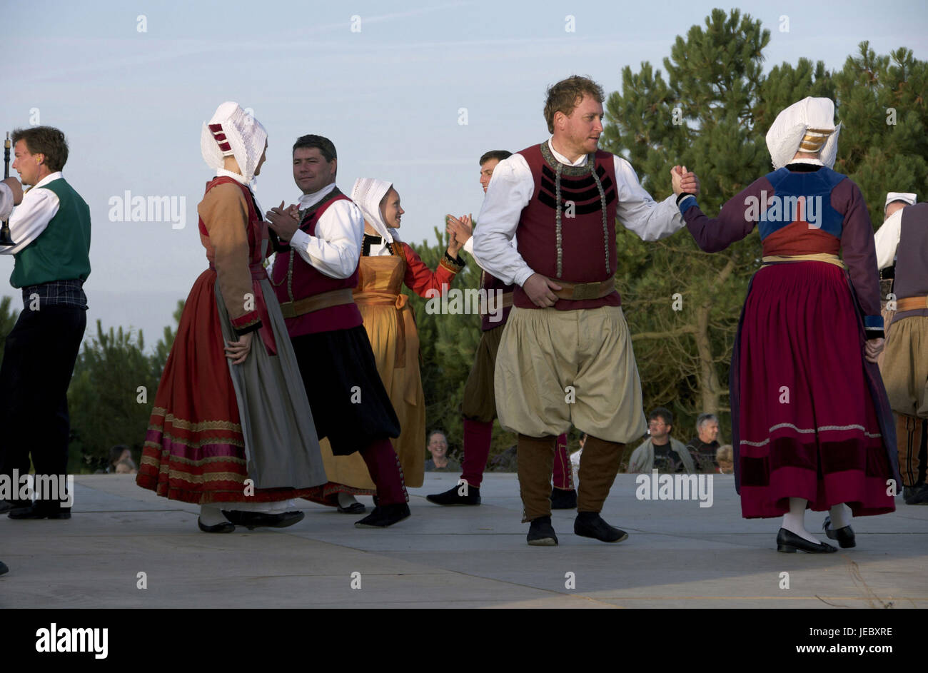 Europa, Francia, Bretagna, Finisterre, Cap Sizun, Kastel Koz, festival di folklore, balli di gruppo, Foto Stock