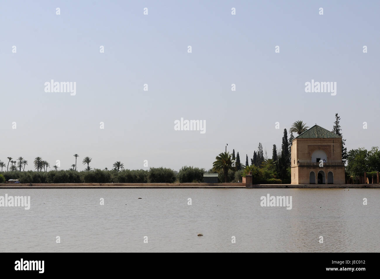 Jardin Menara, il giardino del re, lago, Pavilion, Marrakech, Marocco, Africa Foto Stock