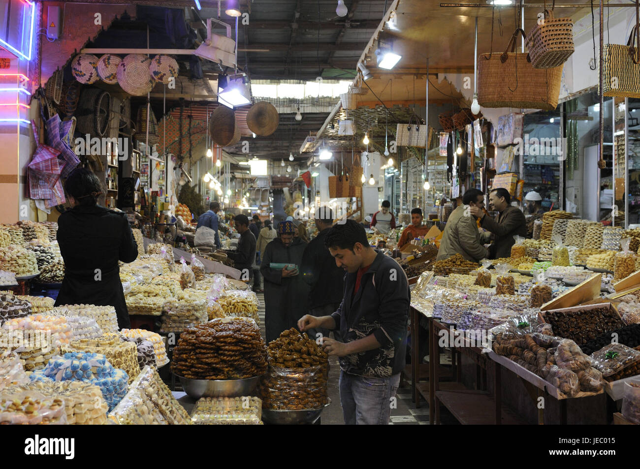 Bazaar, vendite, candy, Meknes, Marocco, Africa Foto Stock